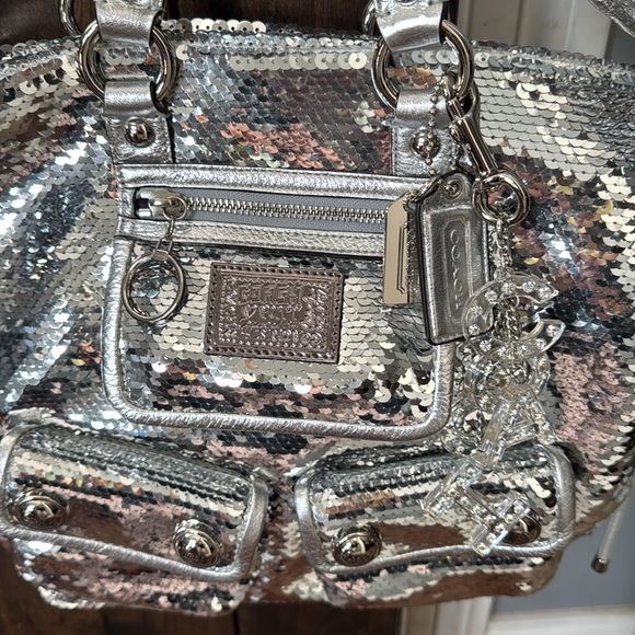 NWT Coach poppy sequins spotlight tote silver leather multi straps 11”x14”x4” - Picture 2 of 11